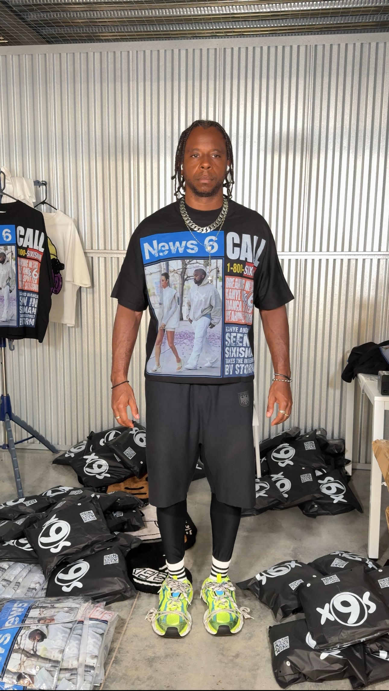 Kanye x Bianca black T-shirt Get after back to school Sale